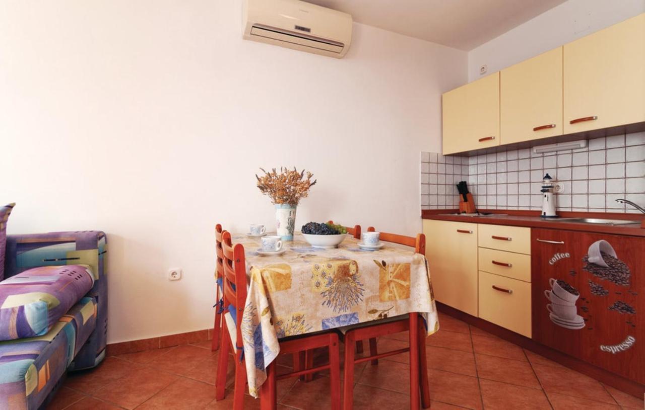 Apartments By The Sea Mandre, Pag - 4092 コラン エクステリア 写真