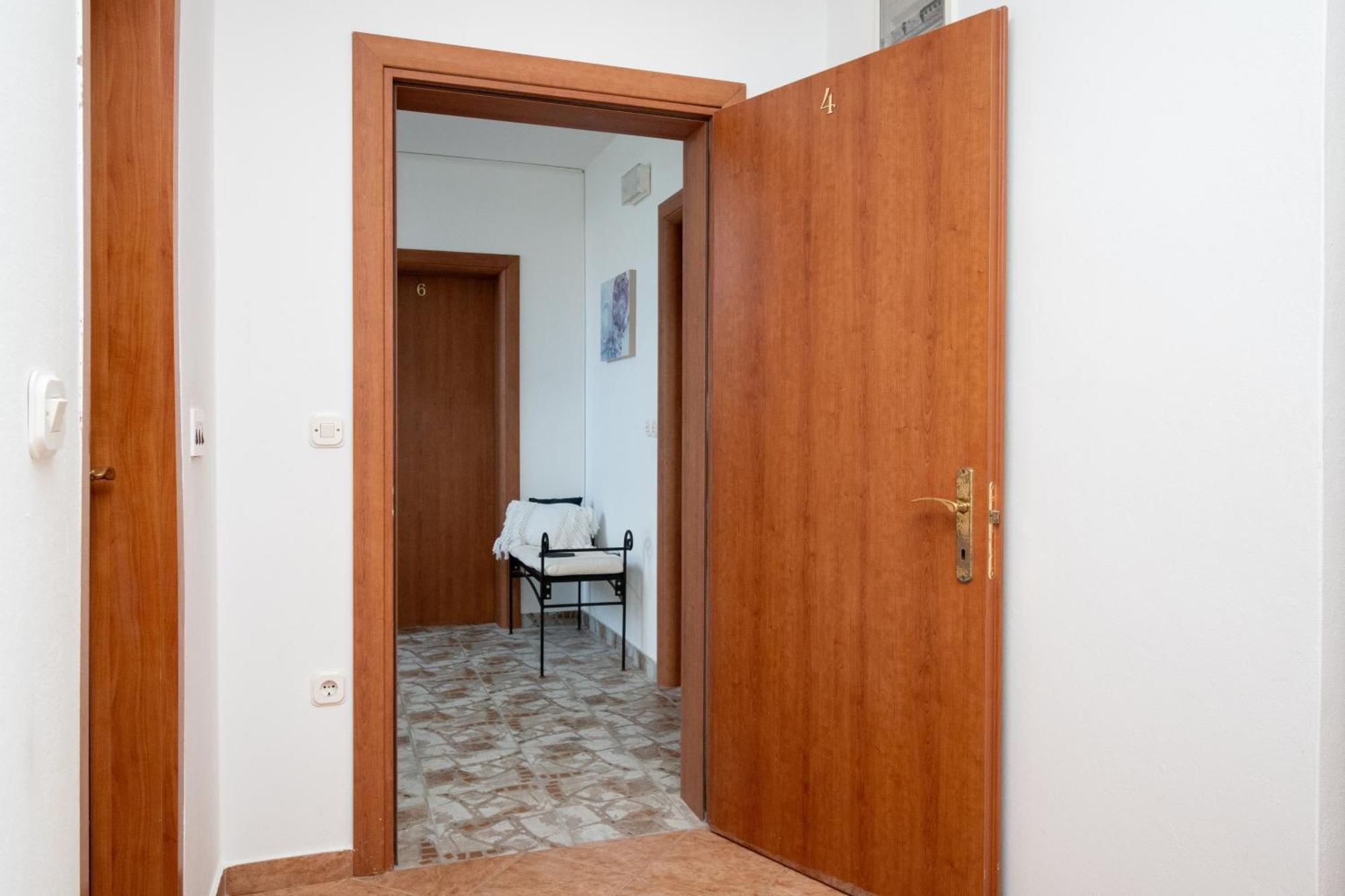 Apartments By The Sea Mandre, Pag - 4092 コラン エクステリア 写真