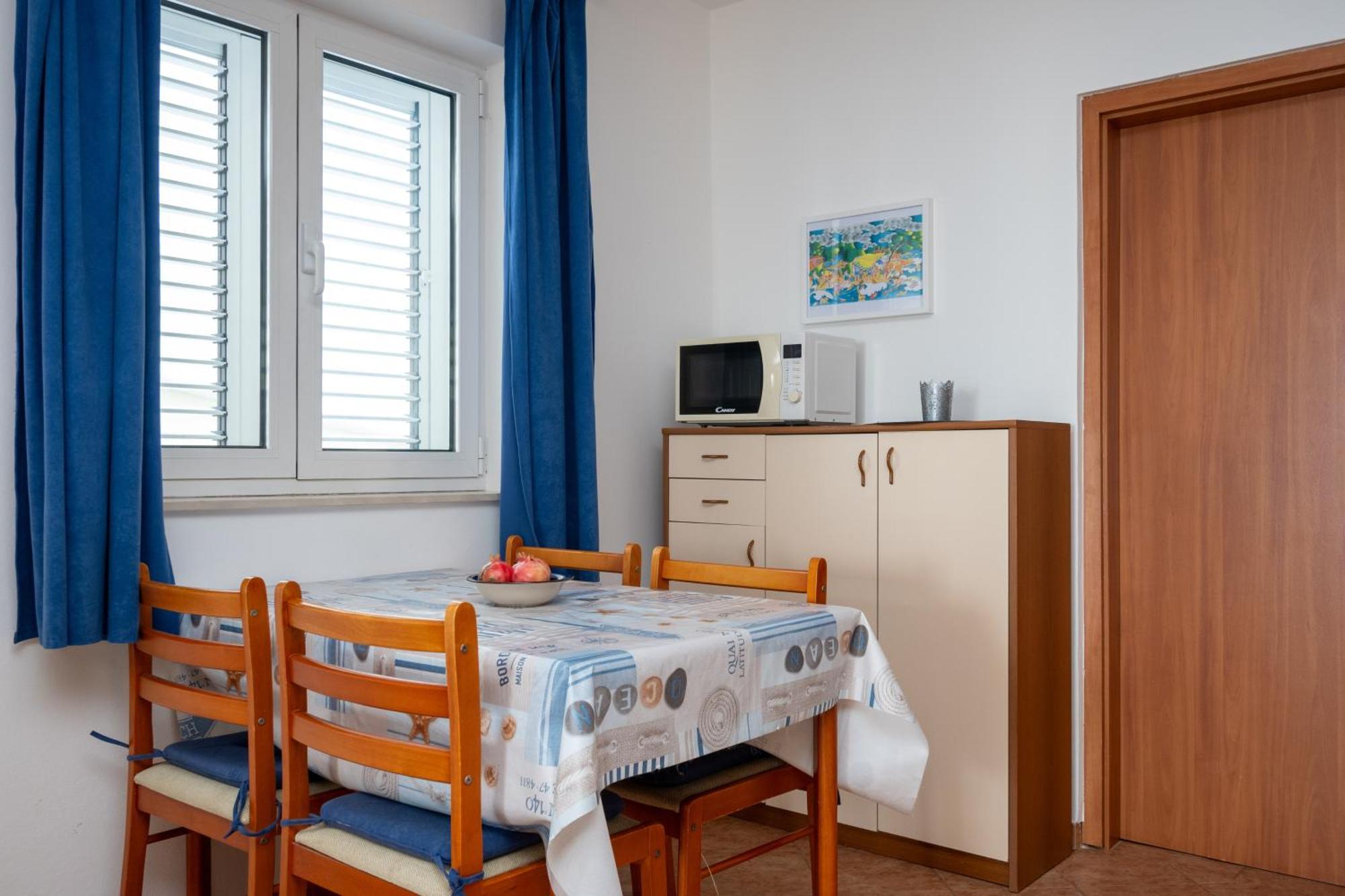 Apartments By The Sea Mandre, Pag - 4092 コラン エクステリア 写真