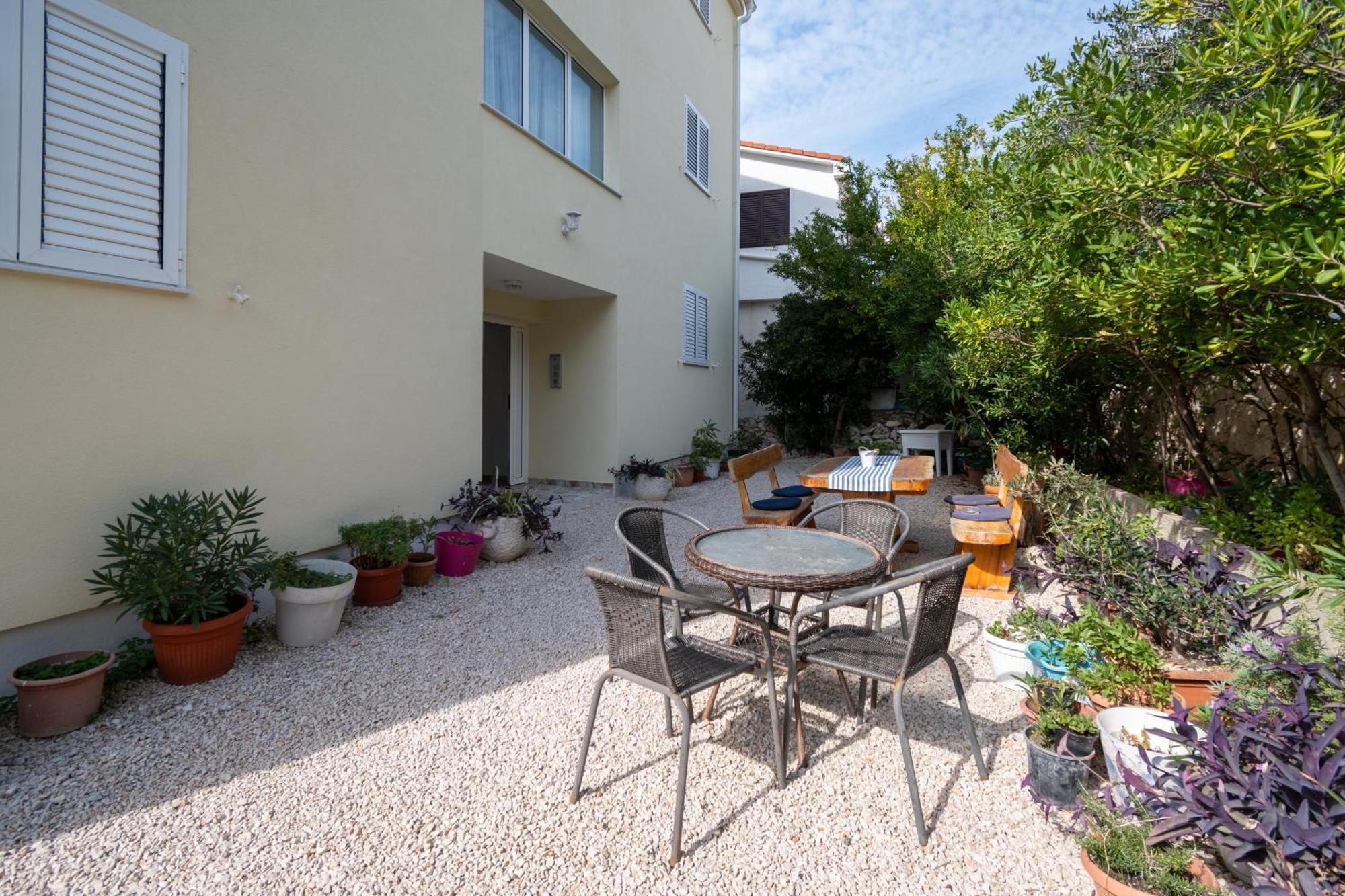 Apartments By The Sea Mandre, Pag - 4092 コラン エクステリア 写真