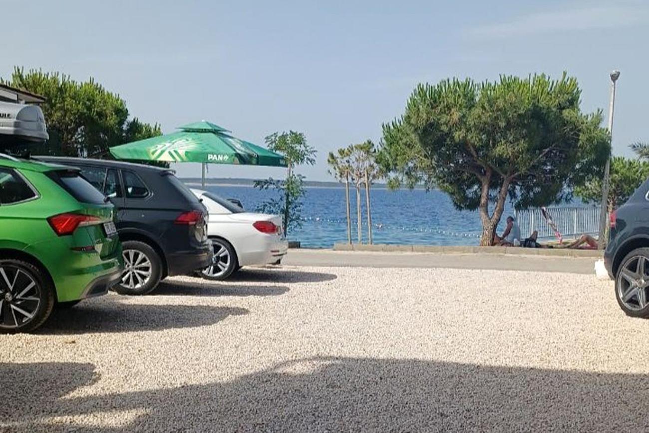 Apartments By The Sea Mandre, Pag - 4092 コラン エクステリア 写真