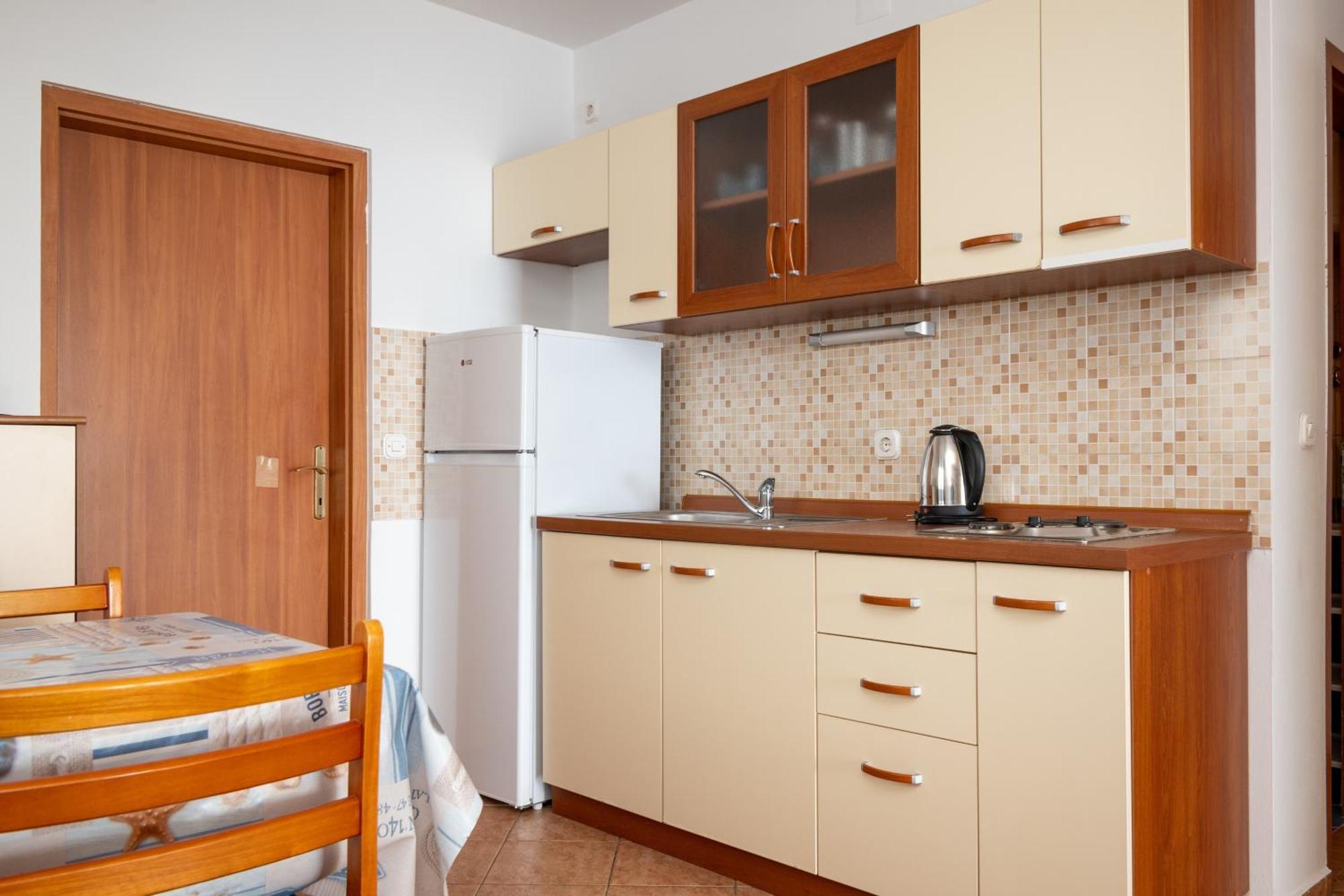 Apartments By The Sea Mandre, Pag - 4092 コラン 部屋 写真